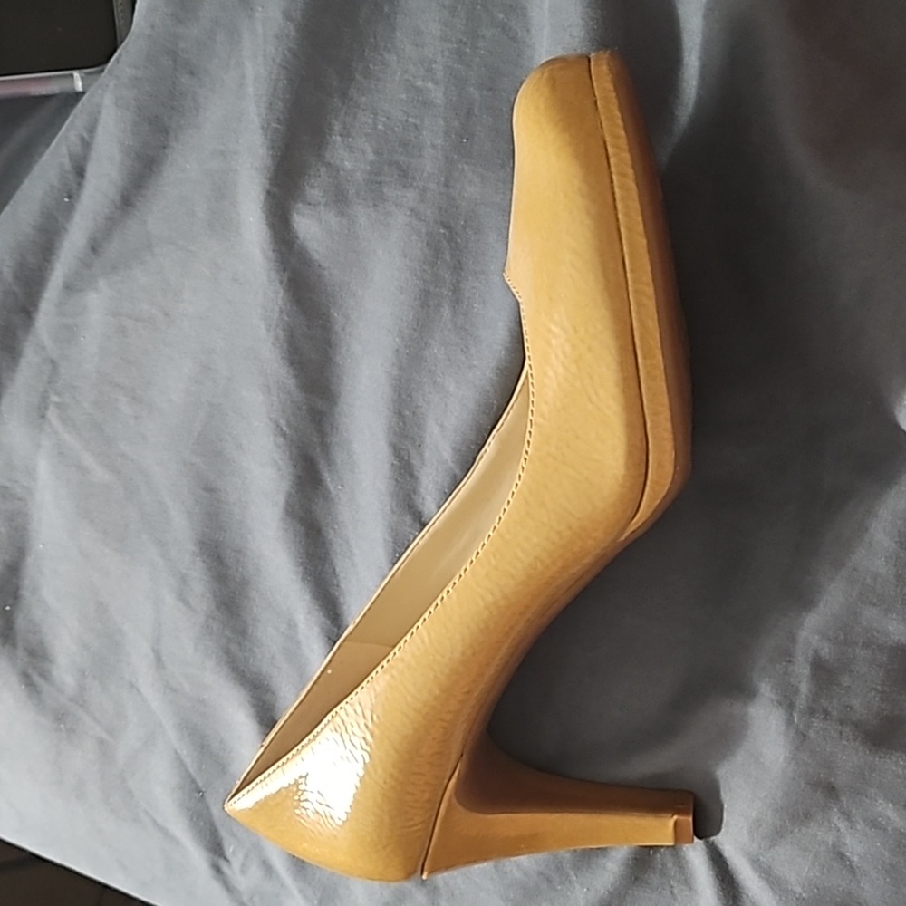 Naturalizer Michelle Pumps